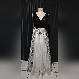 Black And Nicole Miller Black And White Dress for Sale up to 90% Off:  Poshmark